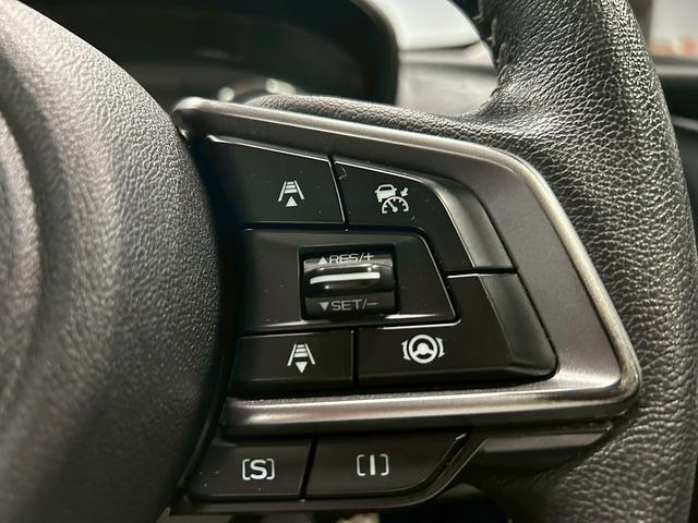 フォレスター プレミアム (禁煙車)(4WD)(半黒革)(メーカーSDナビ)(バック&サイドカメラ)(レーダークルーズコントロール)(パドルシフト)(パワーシート)(シートヒーター)(フルフラット)(純正18インチナビ)(8枚目)