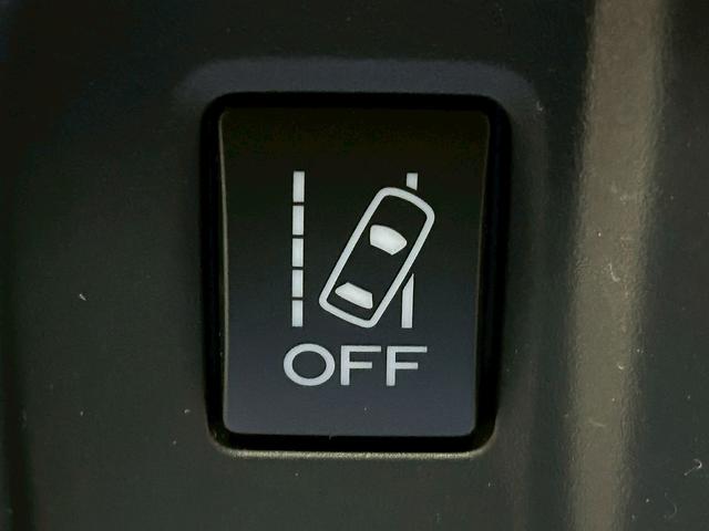 フォレスター プレミアム (禁煙車)(4WD)(半黒革)(メーカーSDナビ)(バック&サイドカメラ)(レーダークルーズコントロール)(パドルシフト)(パワーシート)(シートヒーター)(フルフラット)(純正18インチナビ)(25枚目)