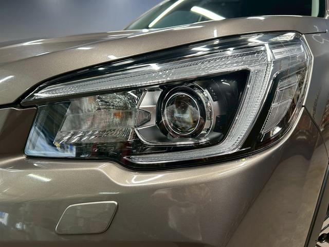 フォレスター プレミアム (禁煙車)(4WD)(半黒革)(メーカーSDナビ)(バック&サイドカメラ)(レーダークルーズコントロール)(パドルシフト)(パワーシート)(シートヒーター)(フルフラット)(純正18インチナビ)(40枚目)