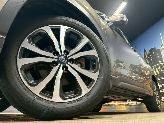 フォレスター プレミアム (禁煙車)(4WD)(半黒革)(メーカーSDナビ)(バック&サイドカメラ)(レーダークルーズコントロール)(パドルシフト)(パワーシート)(シートヒーター)(フルフラット)(純正18インチナビ)(45枚目)