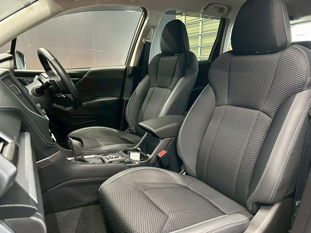 フォレスター プレミアム (禁煙車)(4WD)(半黒革)(メーカーSDナビ)(バック&サイドカメラ)(レーダークルーズコントロール)(パドルシフト)(パワーシート)(シートヒーター)(フルフラット)(純正18インチナビ)(58枚目)