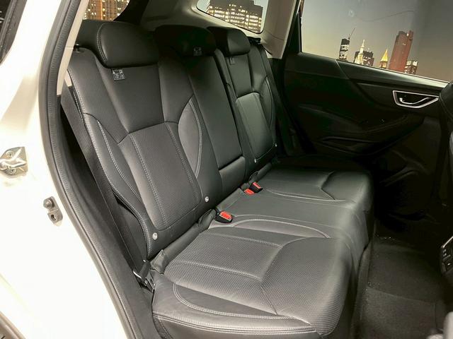 フォレスター アドバンス (禁煙車)(黒本革)(4WD)(メーカーSDナビ)(バック&サイド&フロントカメラ)(LEDヘッドライト)(ルーフレール)(シートヒーター)(ステアリングヒーター)(パワーシート)(純正18インチAW(19枚目)