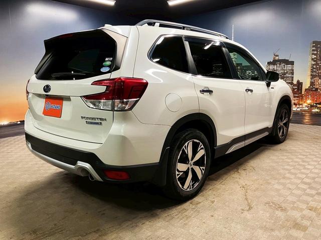 フォレスター アドバンス (禁煙車)(黒本革)(4WD)(メーカーSDナビ)(バック&サイド&フロントカメラ)(LEDヘッドライト)(ルーフレール)(シートヒーター)(ステアリングヒーター)(パワーシート)(純正18インチAW(25枚目)