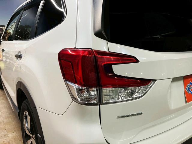 フォレスター アドバンス (禁煙車)(黒本革)(4WD)(メーカーSDナビ)(バック&サイド&フロントカメラ)(LEDヘッドライト)(ルーフレール)(シートヒーター)(ステアリングヒーター)(パワーシート)(純正18インチAW(58枚目)