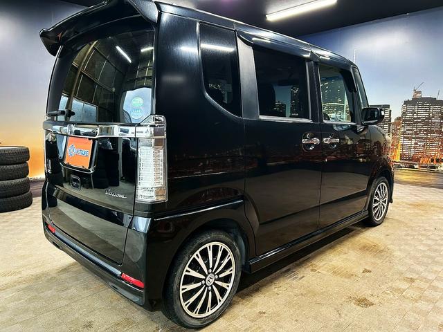 N-BOXカスタム G・ターボAパッケージ (禁煙車)(両側パワースライドドア)(ターボ)(クルコン)(ケンウッドメモリナビ)(バックカメラ)(チップアップシート)(HIDヘッドライト)(プッシュスタート&スマートキー)(純正15インチAW(20枚目)