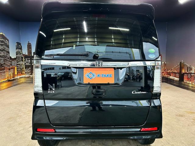 N-BOXカスタム G・ターボAパッケージ (禁煙車)(両側パワースライドドア)(ターボ)(クルコン)(ケンウッドメモリナビ)(バックカメラ)(チップアップシート)(HIDヘッドライト)(プッシュスタート&スマートキー)(純正15インチAW(21枚目)
