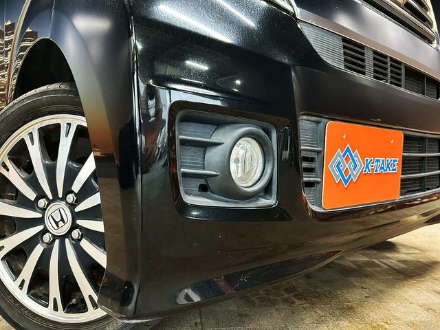 N-BOXカスタム G・ターボAパッケージ (禁煙車)(両側パワースライドドア)(ターボ)(クルコン)(ケンウッドメモリナビ)(バックカメラ)(チップアップシート)(HIDヘッドライト)(プッシュスタート&スマートキー)(純正15インチAW(38枚目)