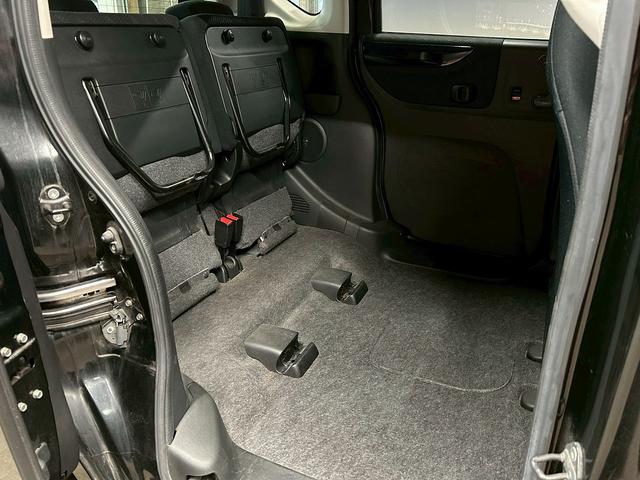 N-BOXカスタム G・ターボAパッケージ (禁煙車)(両側パワースライドドア)(ターボ)(クルコン)(ケンウッドメモリナビ)(バックカメラ)(チップアップシート)(HIDヘッドライト)(プッシュスタート&スマートキー)(純正15インチAW(56枚目)