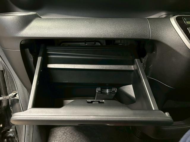 N-BOXカスタム G・ターボAパッケージ (禁煙車)(両側パワースライドドア)(ターボ)(クルコン)(ケンウッドメモリナビ)(バックカメラ)(チップアップシート)(HIDヘッドライト)(プッシュスタート&スマートキー)(純正15インチAW(57枚目)