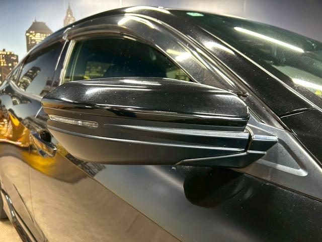 シビック ハッチバック (禁煙車)(6速MT)(黒半革)(ホンダセンシング)(純正SDナビ)(LEDヘッドライト)(フロントフォグ)(バックカメラ)(プッシュスタート&スマートキー)(パワーシート)(純正18インチAW)(14枚目)