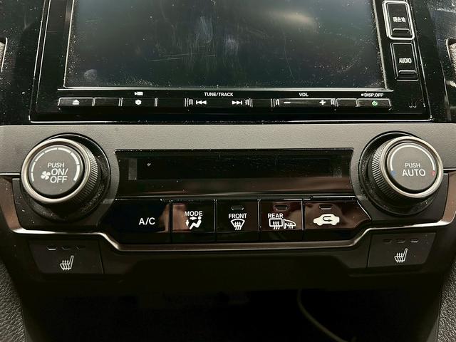 シビック ハッチバック (禁煙車)(6速MT)(黒半革)(ホンダセンシング)(純正SDナビ)(LEDヘッドライト)(フロントフォグ)(バックカメラ)(プッシュスタート&スマートキー)(パワーシート)(純正18インチAW)(51枚目)