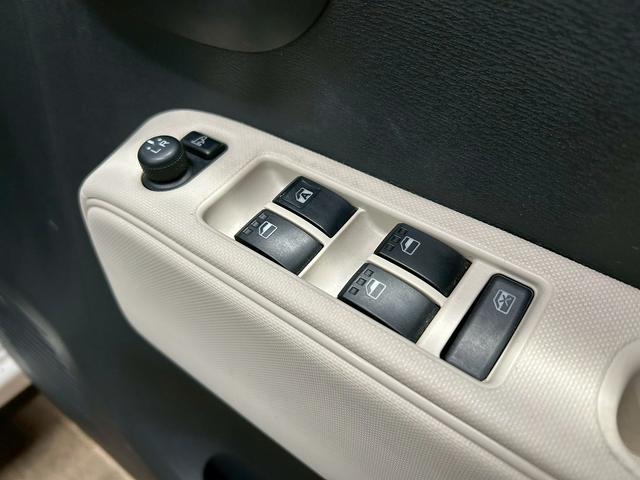 ミラココア ココアプラスX (禁煙車)(純正SDナビ)(バックカメラ)(プッシュスタート&スマートキー)(アイドリングストップ)(ルーフレール)(フルフラット)(フロントフォグ)(フルセグ)(電動格納ミラー)(ETC)(44枚目)