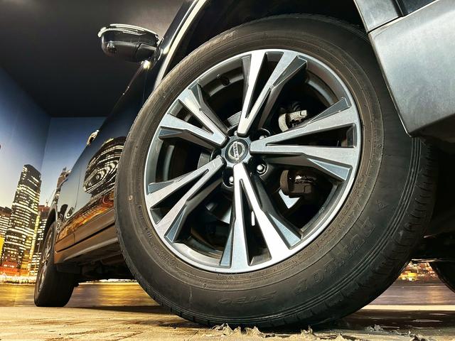 エクストレイル 20Xi (禁煙車)(4WD)(全周囲カメラ)(純正SDナビ)(LEDヘッドライト)(アイドリングストップ)(プッシュスタート&スマートキー)(デジタルインナーミラー)(フルフラット)(純正18インチAW)(21枚目)