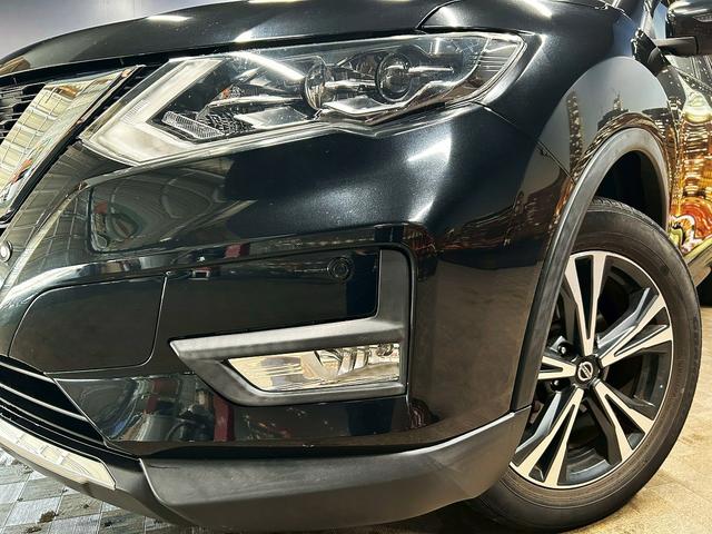 エクストレイル 20Xi (禁煙車)(4WD)(全周囲カメラ)(純正SDナビ)(LEDヘッドライト)(アイドリングストップ)(プッシュスタート&スマートキー)(デジタルインナーミラー)(フルフラット)(純正18インチAW)(32枚目)