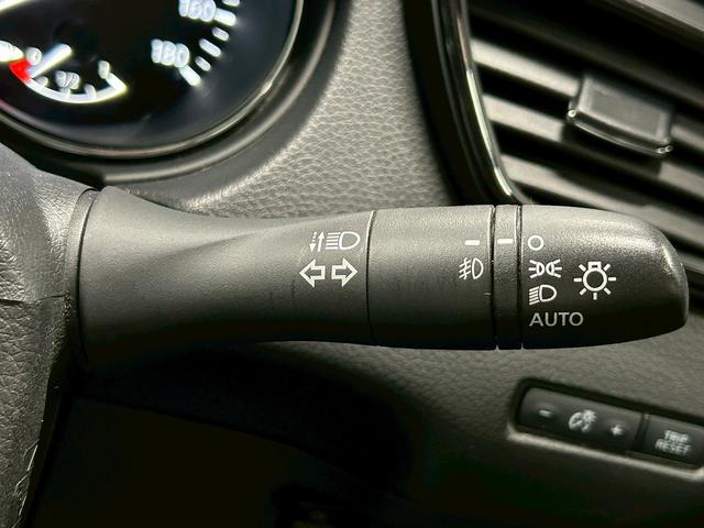 エクストレイル 20Xi (禁煙車)(4WD)(全周囲カメラ)(純正SDナビ)(LEDヘッドライト)(アイドリングストップ)(プッシュスタート&スマートキー)(デジタルインナーミラー)(フルフラット)(純正18インチAW)(37枚目)