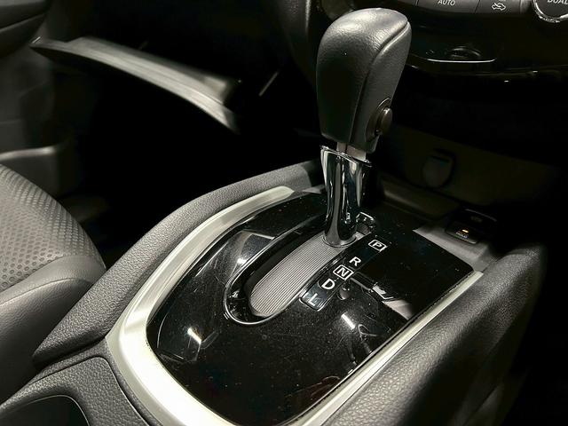 エクストレイル 20Xi (禁煙車)(4WD)(全周囲カメラ)(純正SDナビ)(LEDヘッドライト)(アイドリングストップ)(プッシュスタート&スマートキー)(デジタルインナーミラー)(フルフラット)(純正18インチAW)(64枚目)