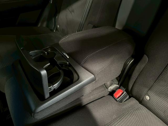 RX RX270 (禁煙車)(メーカーHDDナビ)(バック&サイドカメラ)(ヘッドライトウォッシャー)(オートライト)(LEDヘッドライト)(クリアランスソナー)(プッシュスタート&スマートキー)(純正19インチ)(33枚目)