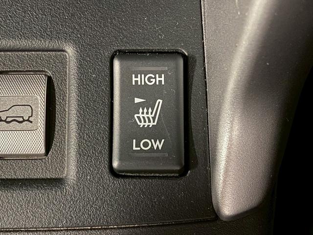 フォレスター 2.0XT アイサイト (禁煙車)(アイサイト)(黒本革)(4WD)(純正HDDナビ)(レーダークルーズ)(パドルシフト)(バックカメラ)(シートヒーター)(フォグライト)(ETC)(パワーシート)(純正18インチAW)(10枚目)