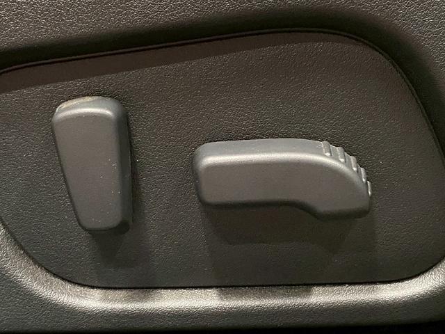 フォレスター 2.0XT アイサイト (禁煙車)(アイサイト)(黒本革)(4WD)(純正HDDナビ)(レーダークルーズ)(パドルシフト)(バックカメラ)(シートヒーター)(フォグライト)(ETC)(パワーシート)(純正18インチAW)(11枚目)