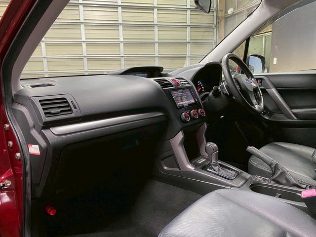 フォレスター 2.0XT アイサイト (禁煙車)(アイサイト)(黒本革)(4WD)(純正HDDナビ)(レーダークルーズ)(パドルシフト)(バックカメラ)(シートヒーター)(フォグライト)(ETC)(パワーシート)(純正18インチAW)(44枚目)