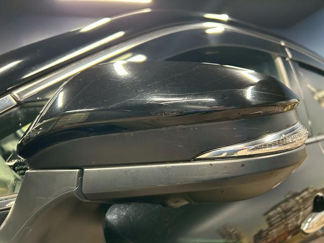 ハリアーハイブリッド Z (禁煙車)(JBLサウンド)(黒半革シート)(純正メモリーナビ)(バック&サイドカメラ)(レーダークルーズコントロール)(スマートキー)(クリアランスソナー)(パワーシート)(純正19インチAW)(29枚目)