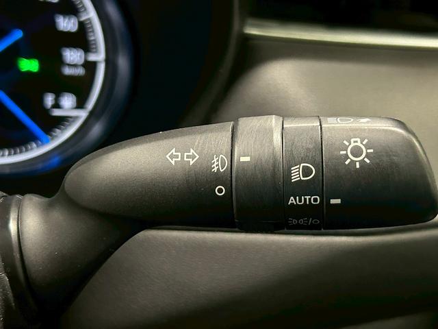 ハリアーハイブリッド Z (禁煙車)(JBLサウンド)(黒半革シート)(純正メモリーナビ)(バック&サイドカメラ)(レーダークルーズコントロール)(スマートキー)(クリアランスソナー)(パワーシート)(純正19インチAW)(31枚目)