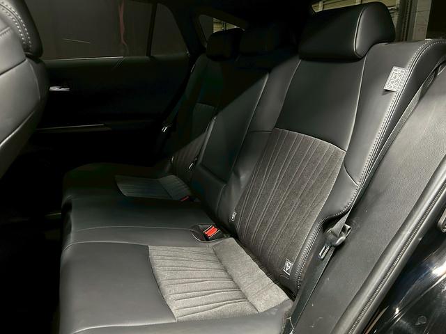 ハリアーハイブリッド Z (禁煙車)(JBLサウンド)(黒半革シート)(純正メモリーナビ)(バック&サイドカメラ)(レーダークルーズコントロール)(スマートキー)(クリアランスソナー)(パワーシート)(純正19インチAW)(39枚目)