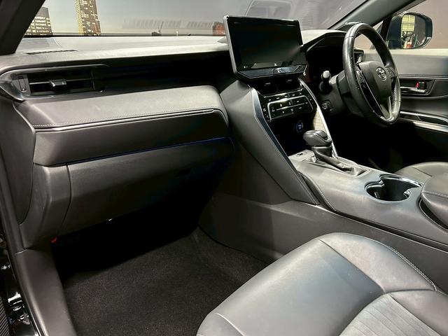 ハリアーハイブリッド Z (禁煙車)(JBLサウンド)(黒半革シート)(純正メモリーナビ)(バック&サイドカメラ)(レーダークルーズコントロール)(スマートキー)(クリアランスソナー)(パワーシート)(純正19インチAW)(41枚目)