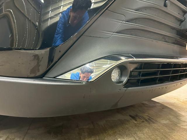 ハリアーハイブリッド Z (禁煙車)(JBLサウンド)(黒半革シート)(純正メモリーナビ)(バック&サイドカメラ)(レーダークルーズコントロール)(スマートキー)(クリアランスソナー)(パワーシート)(純正19インチAW)(52枚目)