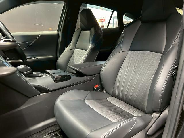 ハリアーハイブリッド Ｚ　（禁煙車）（全周囲カメラ）（黒半革）（メーカーメモリナビ）（レーダークルーズ）（ＬＥＤヘッドライト）（プッシュスタート＆スマートキー）（オートライト）（クリアランスソナー）（ＥＴＣ）（純正１９インチ）（35枚目）