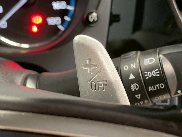 アウトランダーPHEV Gナビパッケージ (禁煙車)(4WD)(純正SDナビ)(全周囲カメラ)(黒半革)(レーダークルーズ)(LEDヘッドライト)(クリアランスソナー)(パワーシート)(シートヒーター)(パドルシフト)(純正18インチAW)(10枚目)