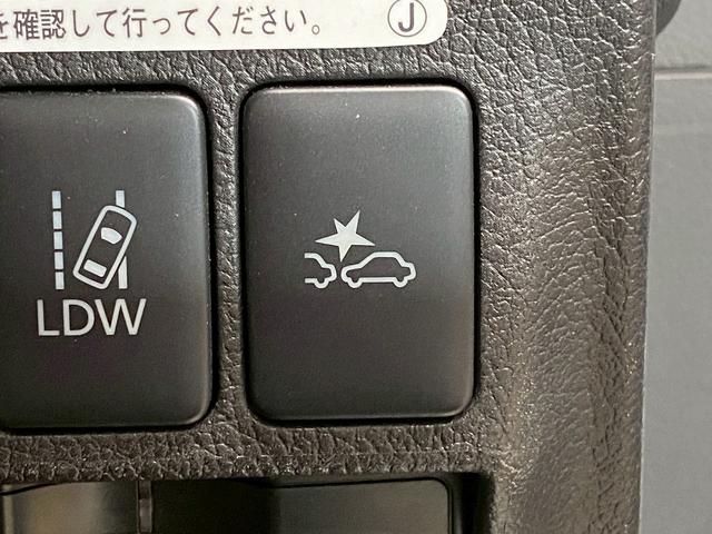 アウトランダーPHEV Gナビパッケージ (禁煙車)(4WD)(純正SDナビ)(全周囲カメラ)(黒半革)(レーダークルーズ)(LEDヘッドライト)(クリアランスソナー)(パワーシート)(シートヒーター)(パドルシフト)(純正18インチAW)(53枚目)