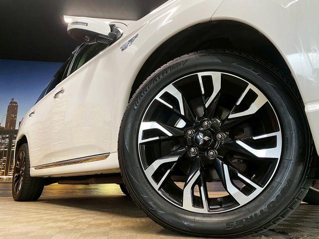 アウトランダーPHEV Gナビパッケージ (禁煙車)(4WD)(純正SDナビ)(全周囲カメラ)(黒半革)(レーダークルーズ)(LEDヘッドライト)(クリアランスソナー)(パワーシート)(シートヒーター)(パドルシフト)(純正18インチAW)(56枚目)