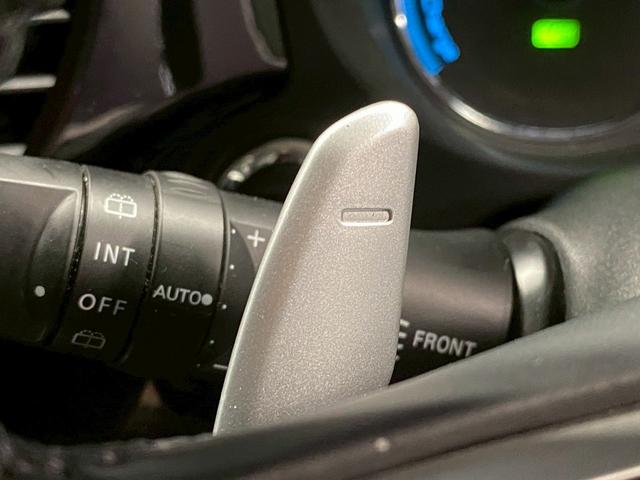 アウトランダーPHEV Gナビパッケージ (禁煙車)(4WD)(純正SDナビ)(全周囲カメラ)(黒半革)(レーダークルーズ)(LEDヘッドライト)(クリアランスソナー)(パワーシート)(シートヒーター)(パドルシフト)(純正18インチAW)(60枚目)