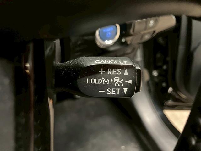 プリウスPHV Sナビパッケージ (禁煙車)(1オーナー)(後期型)(純正11.6インチナビ)(全周囲カメラ)(レーダークルーズ)(パーキングサポート)(プリクラッシュ)(クリアランスソナー)(ETC2.0)(純正18インチAW)(23枚目)