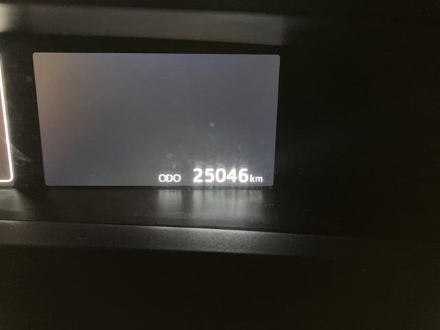 プリウスPHV Sナビパッケージ (禁煙車)(1オーナー)(後期型)(純正11.6インチナビ)(全周囲カメラ)(レーダークルーズ)(パーキングサポート)(プリクラッシュ)(クリアランスソナー)(ETC2.0)(純正18インチAW)(26枚目)