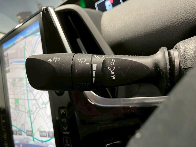 プリウスPHV Sナビパッケージ (禁煙車)(1オーナー)(後期型)(純正11.6インチナビ)(全周囲カメラ)(レーダークルーズ)(パーキングサポート)(プリクラッシュ)(クリアランスソナー)(ETC2.0)(純正18インチAW)(33枚目)