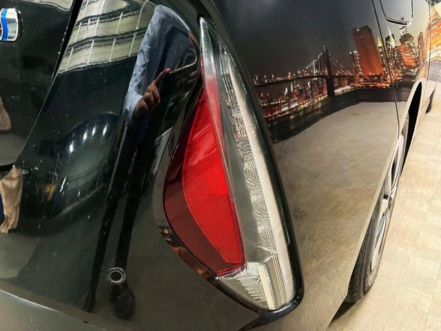 プリウスPHV Sナビパッケージ (禁煙車)(1オーナー)(後期型)(純正11.6インチナビ)(全周囲カメラ)(レーダークルーズ)(パーキングサポート)(プリクラッシュ)(クリアランスソナー)(ETC2.0)(純正18インチAW)(49枚目)