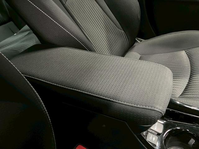 プリウスPHV Sナビパッケージ (禁煙車)(1オーナー)(後期型)(純正11.6インチナビ)(全周囲カメラ)(レーダークルーズ)(パーキングサポート)(プリクラッシュ)(クリアランスソナー)(ETC2.0)(純正18インチAW)(52枚目)