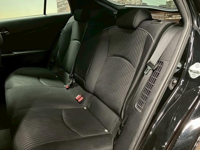 プリウスPHV Sナビパッケージ (禁煙車)(1オーナー)(後期型)(純正11.6インチナビ)(全周囲カメラ)(レーダークルーズ)(パーキングサポート)(プリクラッシュ)(クリアランスソナー)(ETC2.0)(純正18インチAW)(56枚目)