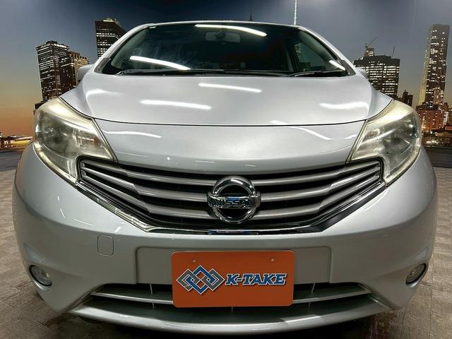 ノート X DIG-S (禁煙車)(純正SDナビ)(バックカメラ)(HIDヘッドライト)(アイドリングストップ)(スマートキー&プッシュスタート)(フルセグTV)(スペアタイヤ)(ETC)(社外14インチAW)(18枚目)