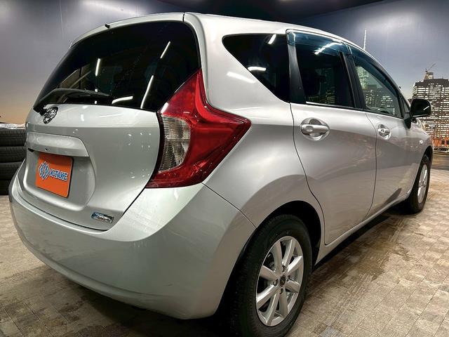 ノート X DIG-S (禁煙車)(純正SDナビ)(バックカメラ)(HIDヘッドライト)(アイドリングストップ)(スマートキー&プッシュスタート)(フルセグTV)(スペアタイヤ)(ETC)(社外14インチAW)(20枚目)