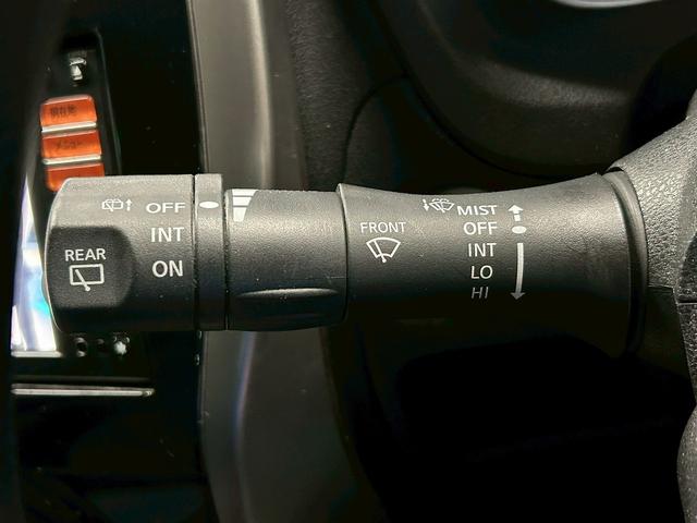 ノート X DIG-S (禁煙車)(純正SDナビ)(バックカメラ)(HIDヘッドライト)(アイドリングストップ)(スマートキー&プッシュスタート)(フルセグTV)(スペアタイヤ)(ETC)(社外14インチAW)(25枚目)