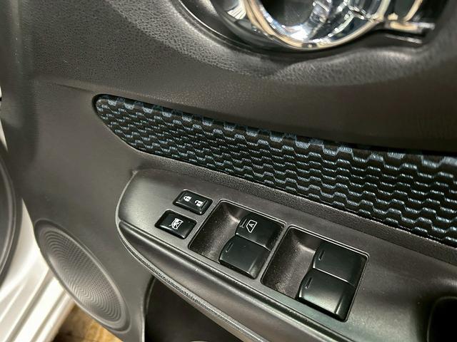 ノート X DIG-S (禁煙車)(純正SDナビ)(バックカメラ)(HIDヘッドライト)(アイドリングストップ)(スマートキー&プッシュスタート)(フルセグTV)(スペアタイヤ)(ETC)(社外14インチAW)(32枚目)