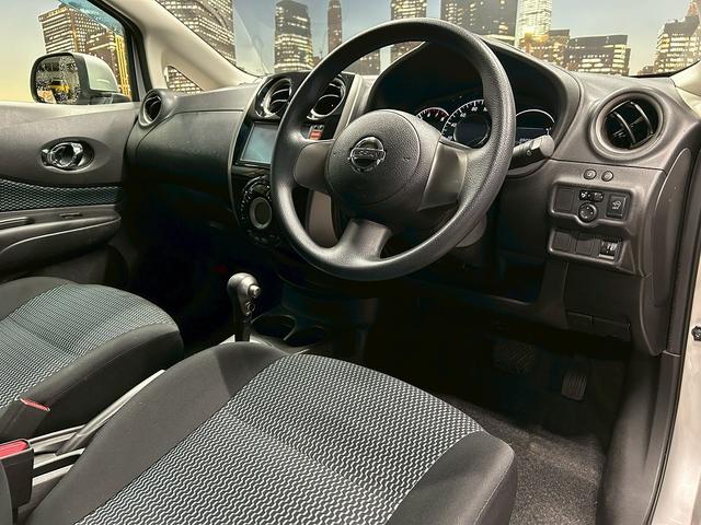 ノート X DIG-S (禁煙車)(純正SDナビ)(バックカメラ)(HIDヘッドライト)(アイドリングストップ)(スマートキー&プッシュスタート)(フルセグTV)(スペアタイヤ)(ETC)(社外14インチAW)(34枚目)