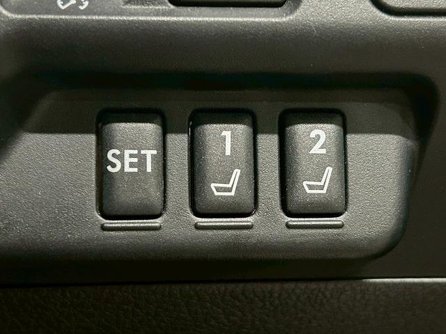 レヴォーグ 2.0STIスポーツアイサイト (禁煙車)(4WD)(レーダークルーズ)(赤本革)(レーンキープ)(アイサイト)(フルフラット)(パドルシフト)(ビルドインETC)(パワーシート)(シートメモリ)(BSM)(純正18インチAW)(13枚目)