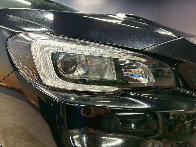 レヴォーグ 2.0STIスポーツアイサイト (禁煙車)(4WD)(レーダークルーズ)(赤本革)(レーンキープ)(アイサイト)(フルフラット)(パドルシフト)(ビルドインETC)(パワーシート)(シートメモリ)(BSM)(純正18インチAW)(20枚目)