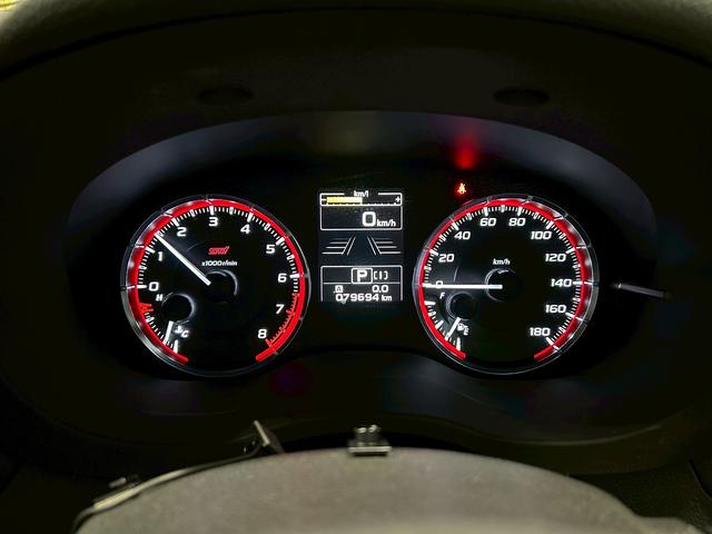 レヴォーグ 2.0STIスポーツアイサイト (禁煙車)(4WD)(レーダークルーズ)(赤本革)(レーンキープ)(アイサイト)(フルフラット)(パドルシフト)(ビルドインETC)(パワーシート)(シートメモリ)(BSM)(純正18インチAW)(29枚目)