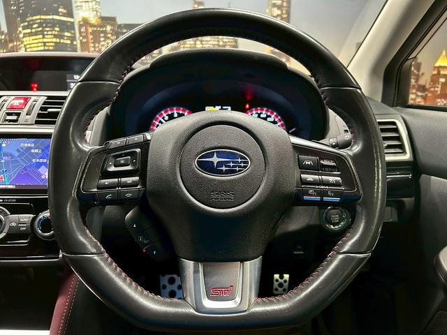 レヴォーグ 2.0STIスポーツアイサイト (禁煙車)(4WD)(レーダークルーズ)(赤本革)(レーンキープ)(アイサイト)(フルフラット)(パドルシフト)(ビルドインETC)(パワーシート)(シートメモリ)(BSM)(純正18インチAW)(44枚目)