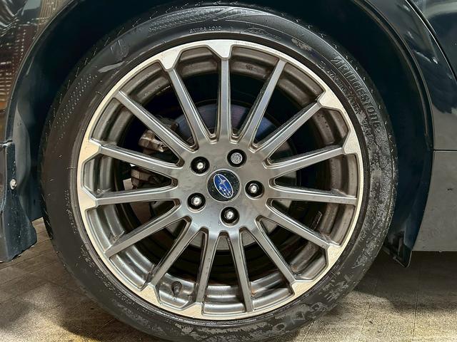 レヴォーグ 2.0STIスポーツアイサイト (禁煙車)(4WD)(レーダークルーズ)(赤本革)(レーンキープ)(アイサイト)(フルフラット)(パドルシフト)(ビルドインETC)(パワーシート)(シートメモリ)(BSM)(純正18インチAW)(47枚目)